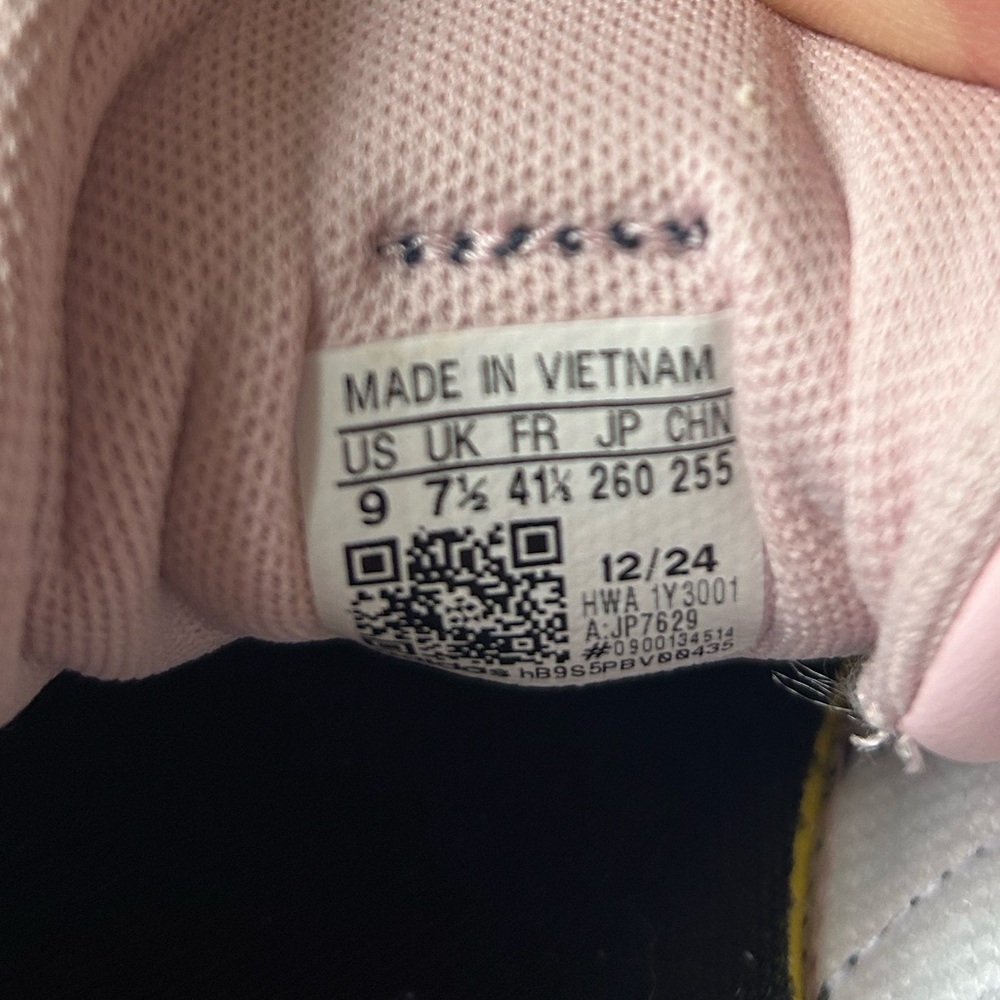 Adidas Women's Pink and Black Suede Sneakers - Picture 4 of 4